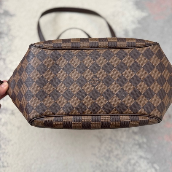 Vintage Louis Vuitton Belem MM in Damier Ebene - Picture 15 of 17